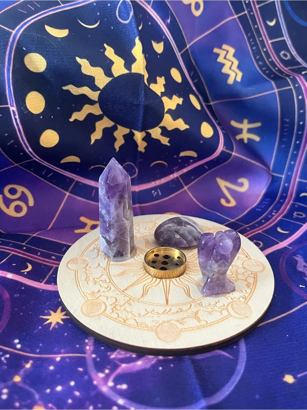 Crystal Incense Burner/Mini-Altar - CRAFTED WITH INTENTION ✨